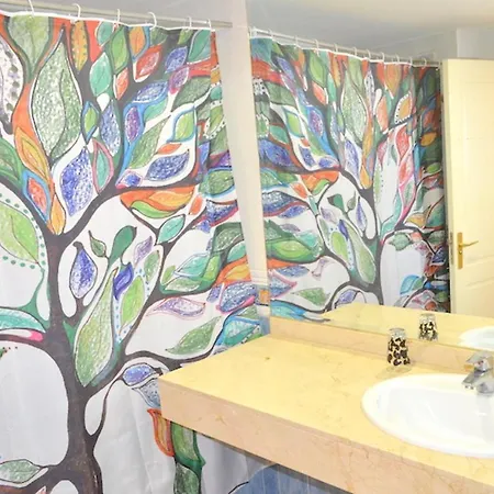 Cosy In Shared Pool 55 M² * Κοραλέχο