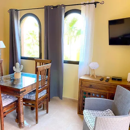 Cosy In Corralejo, Shared Pool, 55 M²