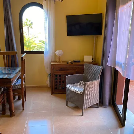 Cosy In Corralejo, Shared Pool, 55 M² * Corralejo