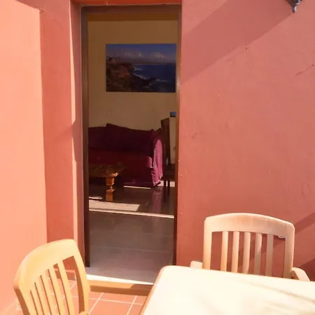 Cosy Corralejo: With Shared Pool *
